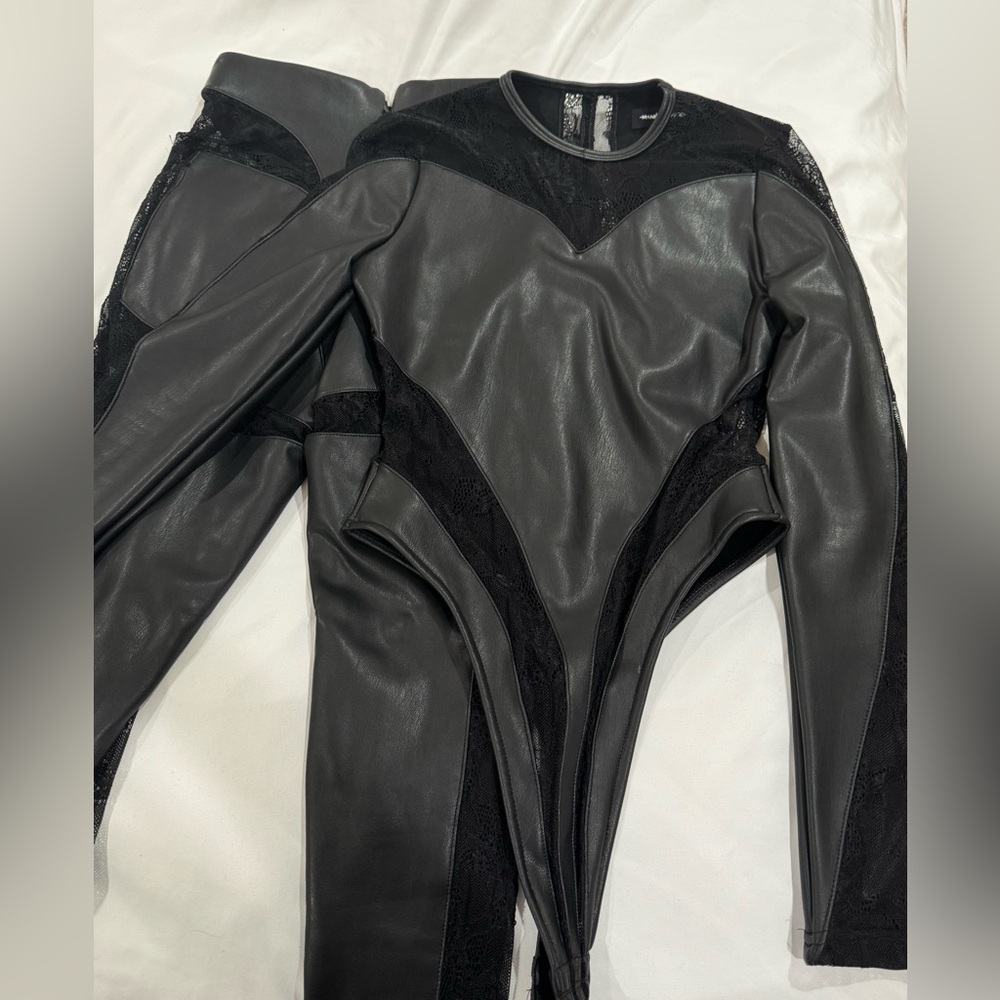 Maniere De Voir faux leather SET